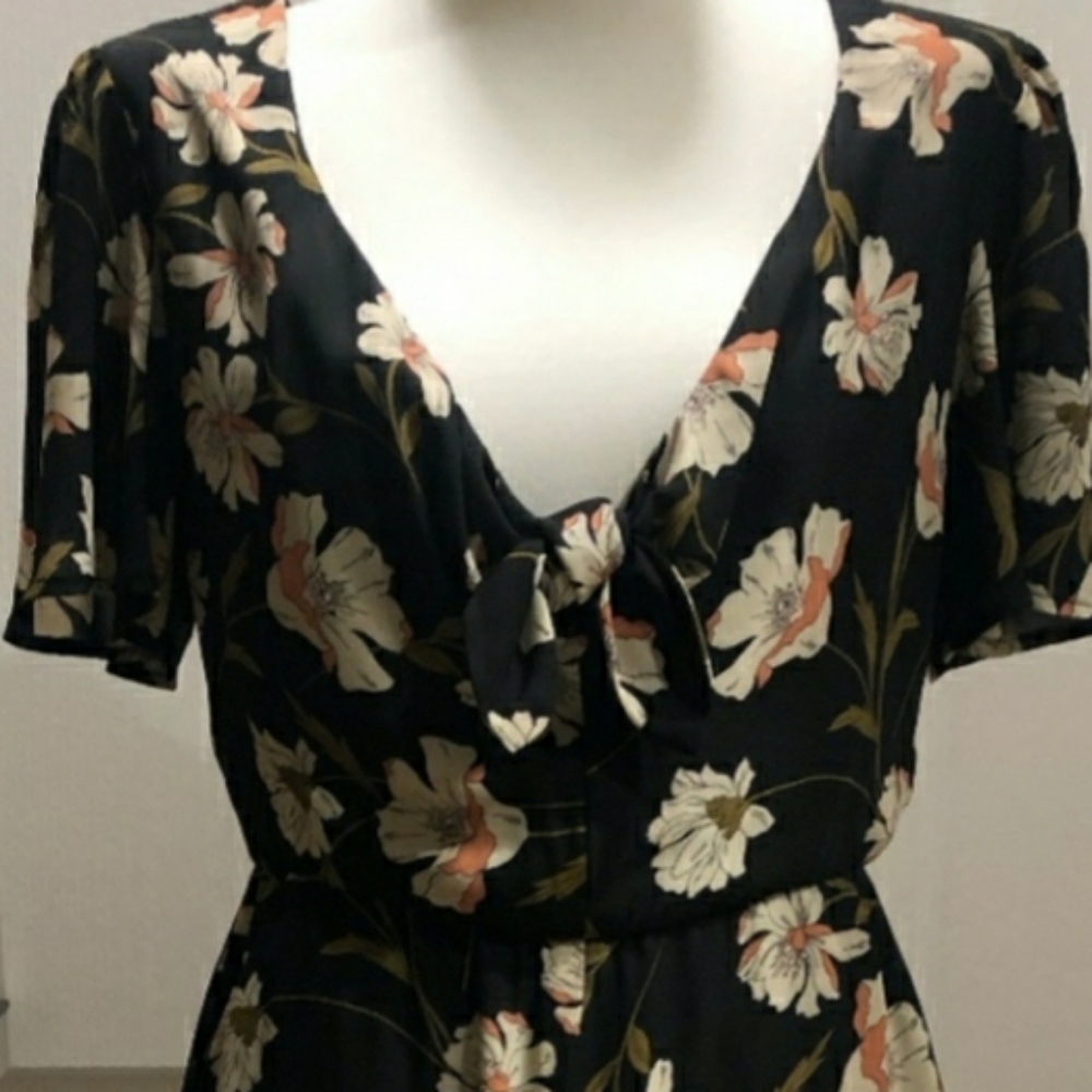 Jumpsuit with pockets, back zipper NWT